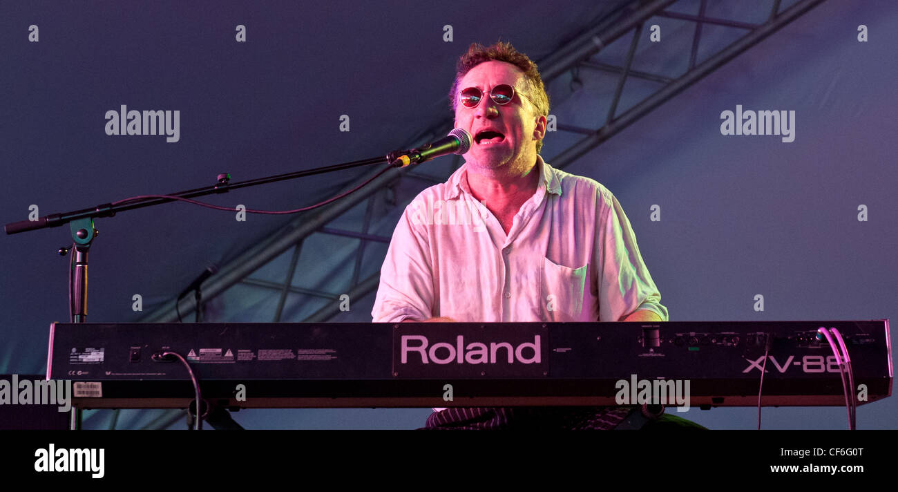 Piano and drums hires stock photography and images Alamy