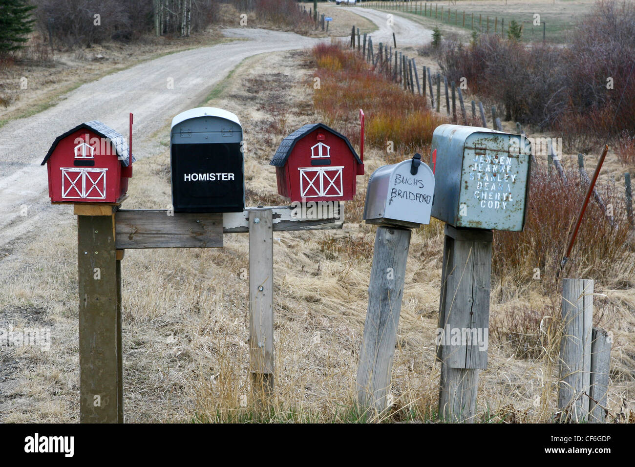 Roadside mail box hi res stock photography and images Alamy