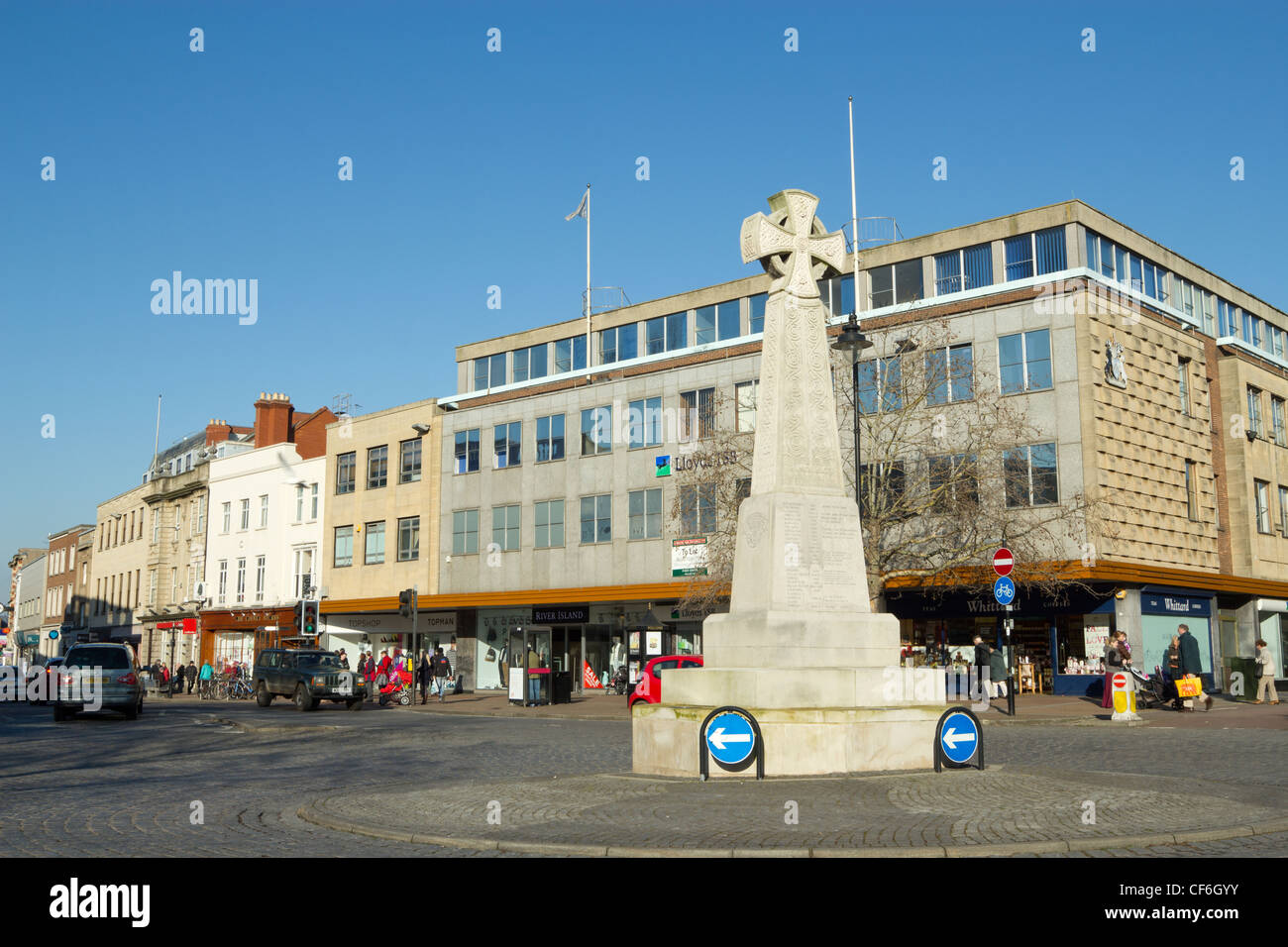 Taunton town centre war memorial and shops. Stock Photo