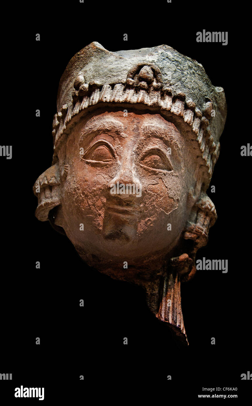 Queen ? woman wearing a flat crown Cypro geometric I Cypriot 7th century BC Cyprus Stock Photo