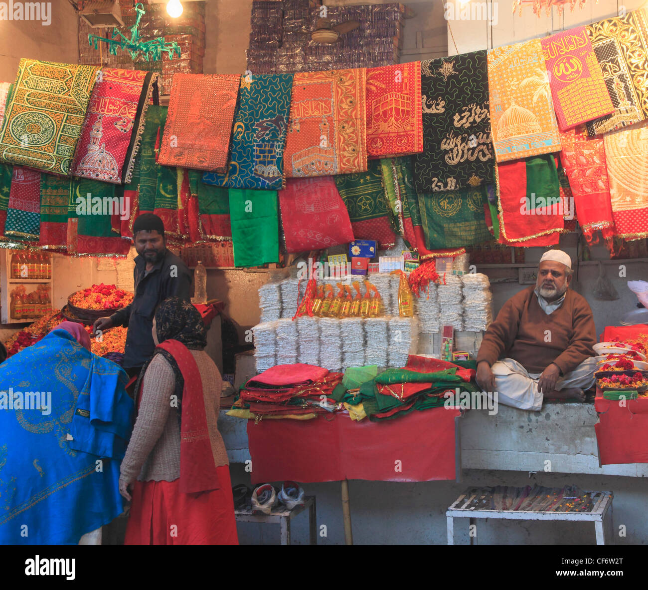 India, Delhi, Nizamuddin area, shop, people, Stock Photo