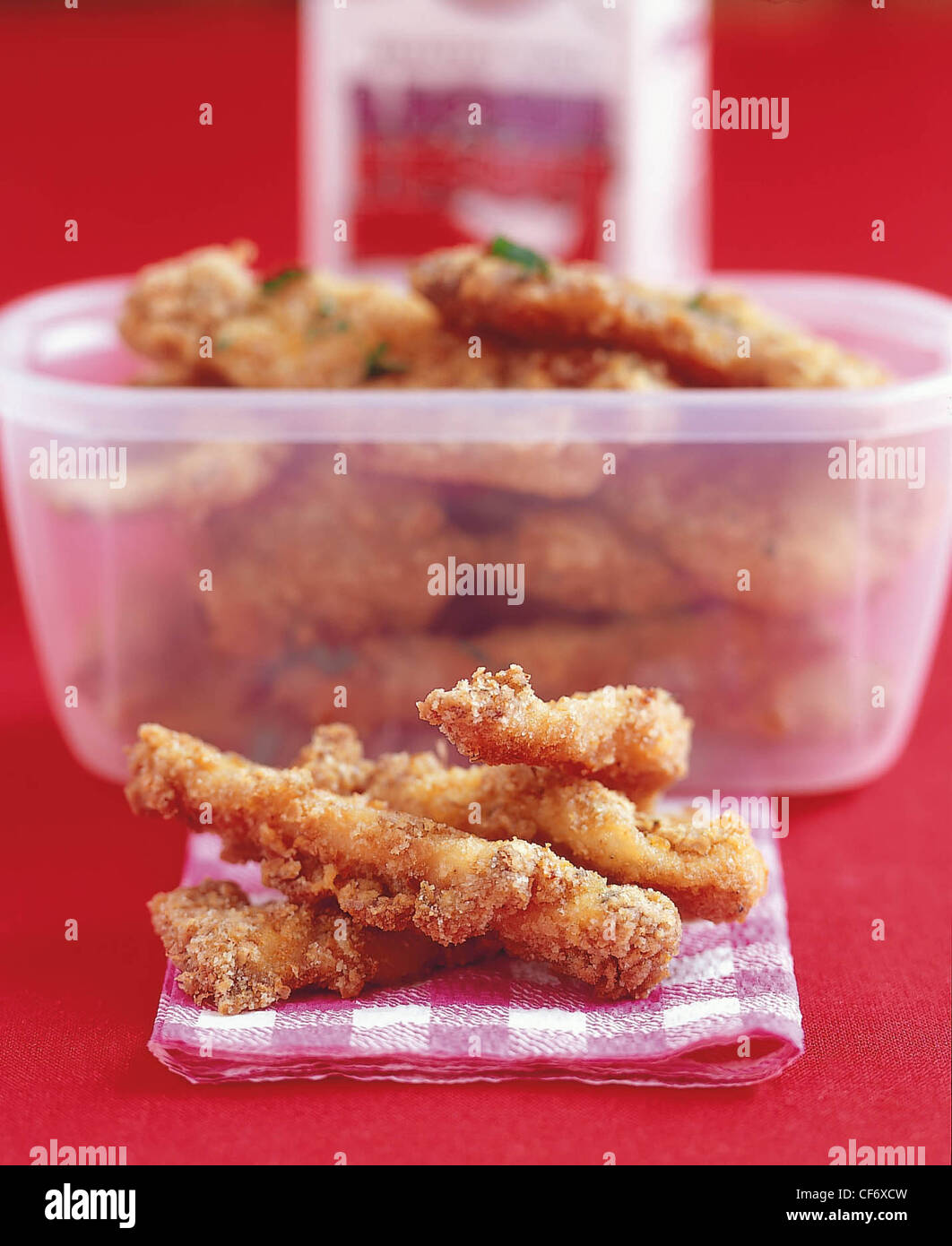 "Lunch to go" Crumbed chicken strips Stock Photo Alamy