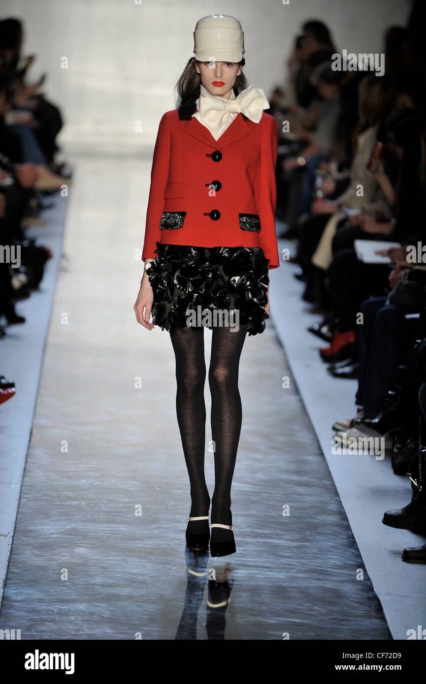 Calvin Klein Co-ord Maxi Skirt in Black | Lyst