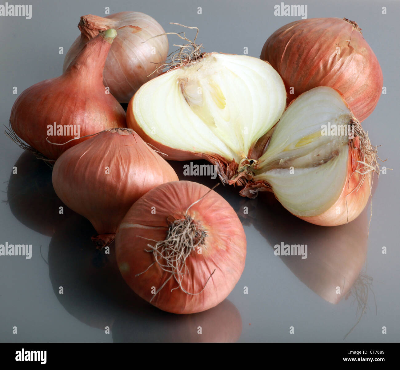 Fresh bulbs of onion Stock Photo Alamy