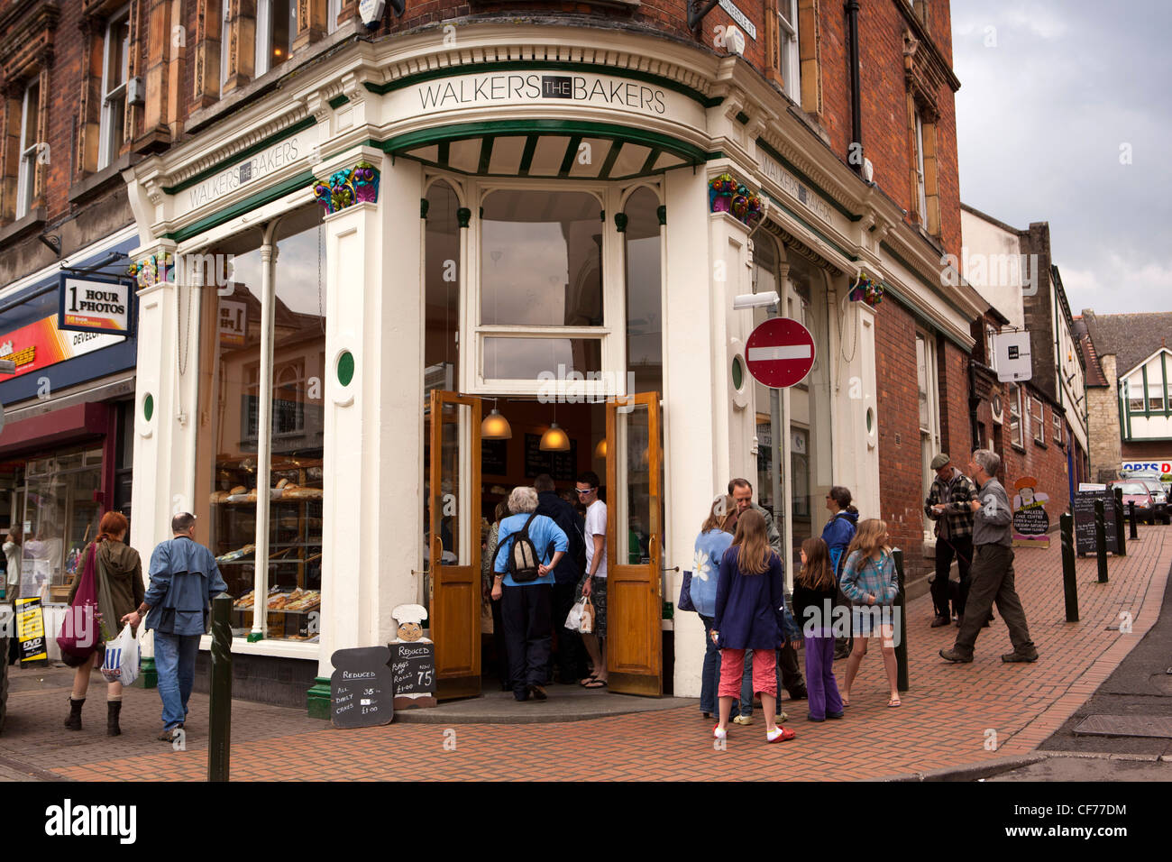 UK, Gloucestershire, Stroud, Kendrick Street, Walkers Bakery shop in unusual street corner building Stock Photo