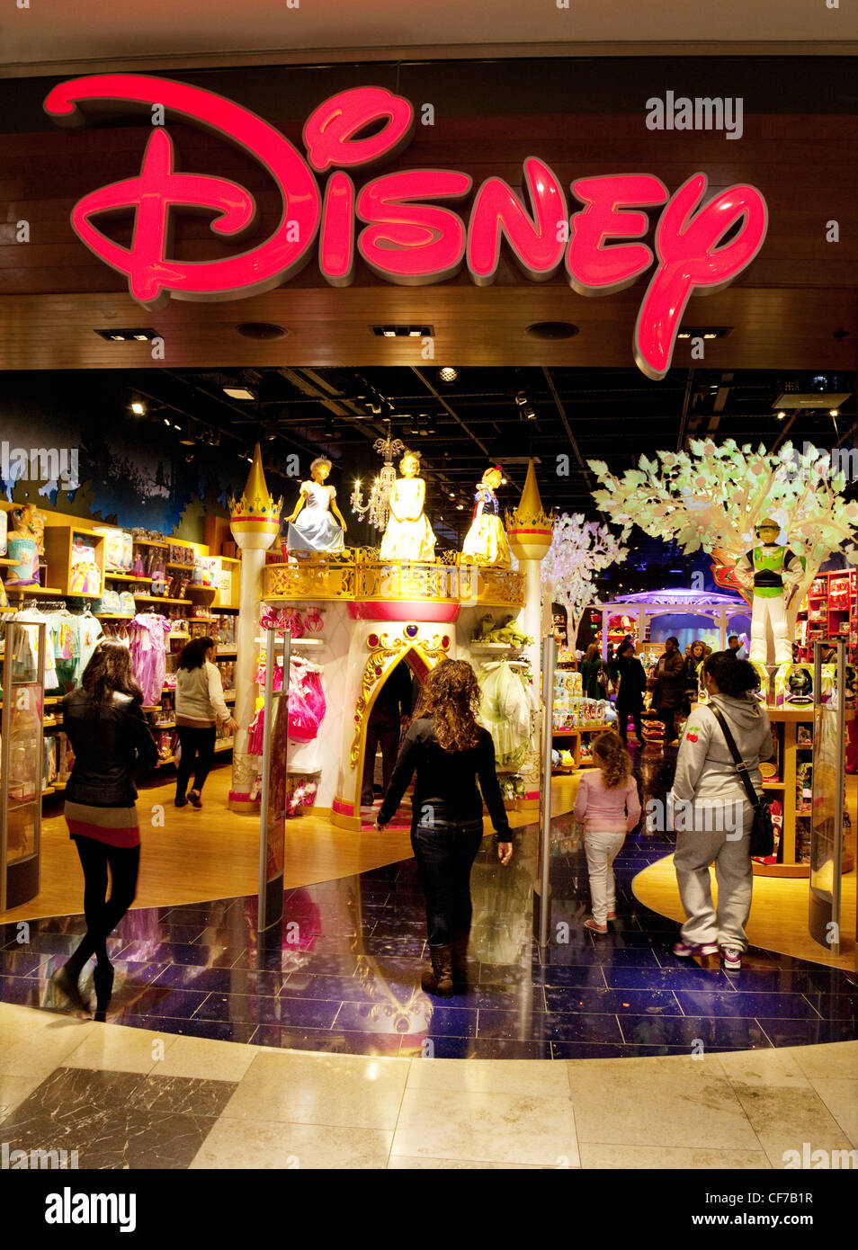 Disney store uk hi-res stock photography and images - Alamy