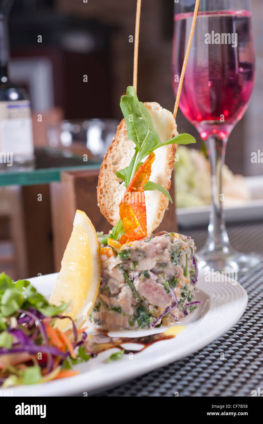 A La Carte Tuna Tartare Appetizer Dish In A Restaurant Stock Photo Alamy