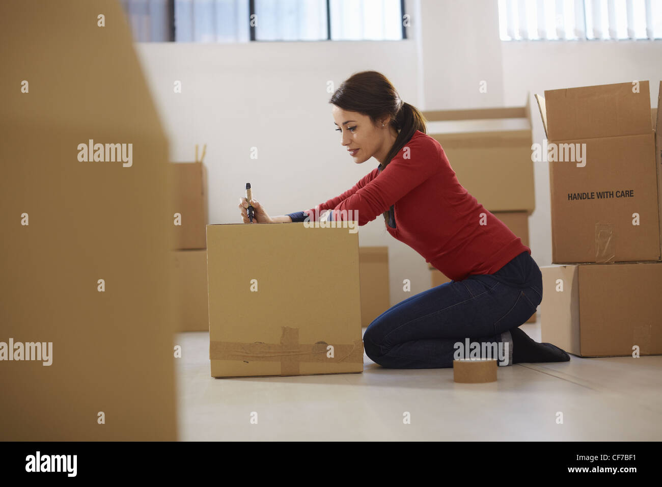 Packing carton hi-res stock photography and images - Alamy