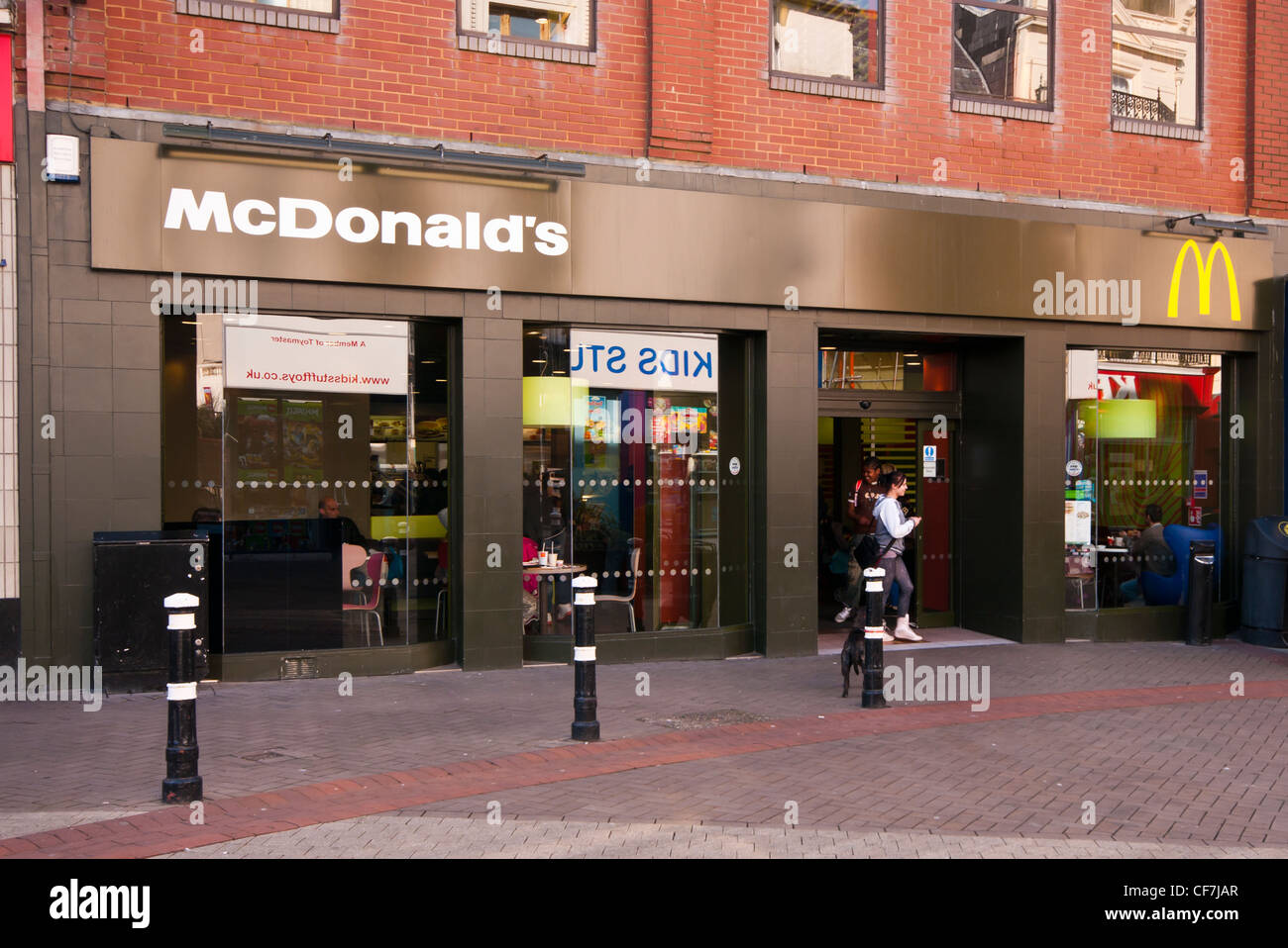 Mcdonalds exterior britain hi res stock photography and images alamy