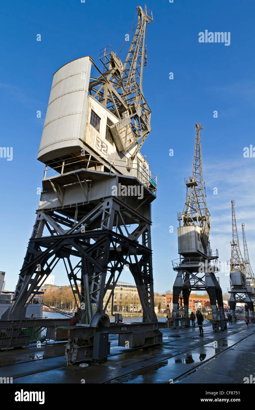 Bristol dock docks hi-res stock photography and images - Alamy
