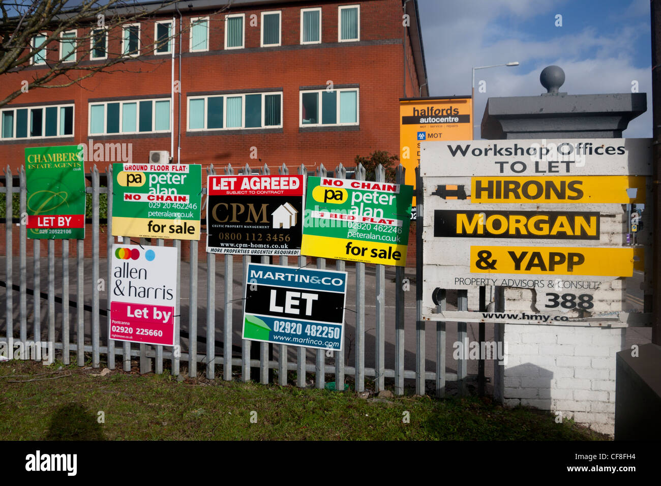 Road signs newport hires stock photography and images Alamy