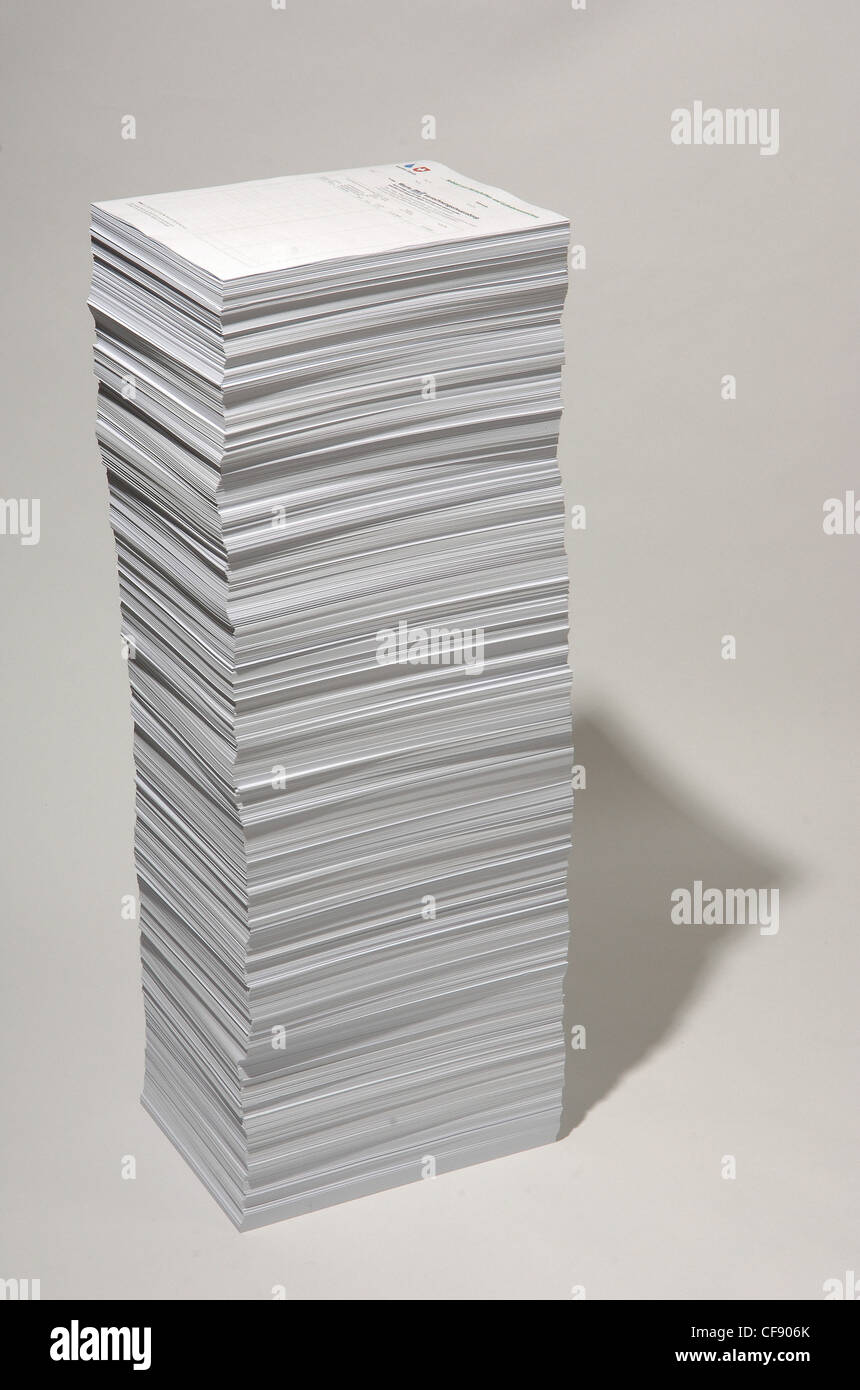 Paper tower hi-res stock photography and images - Alamy