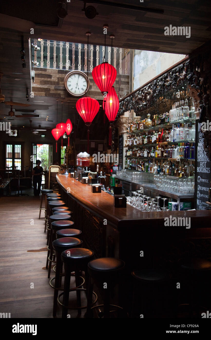 Emerald hill singapore bar hi-res stock photography and images - Alamy