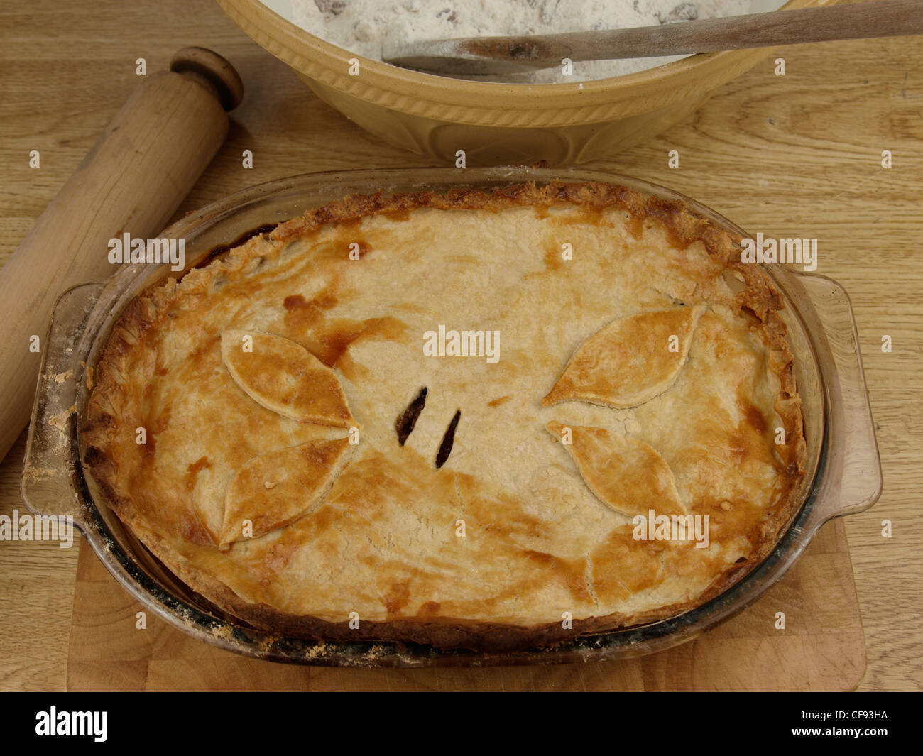 Meat pie hi-res stock photography and images - Alamy