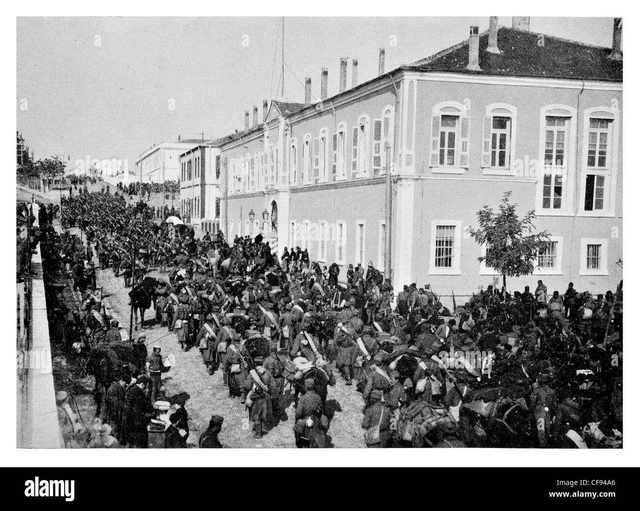 Victorious Serbian army into Uskub Skopje Republic of Macedonia Victory Marching March column regiment military street Stock Photo