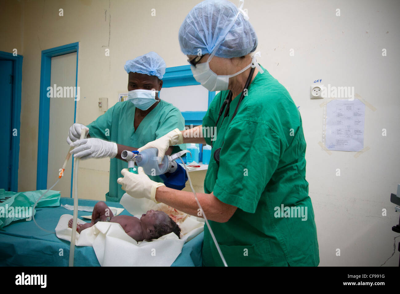 Intensive care after a Csection ,surgery, Duekoue hospital general MSF