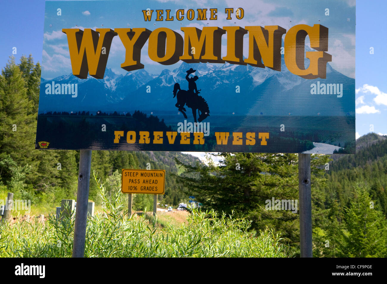Welcome to Wyoming road sign at the Idaho, Wyoming state border, USA. Stock Photo