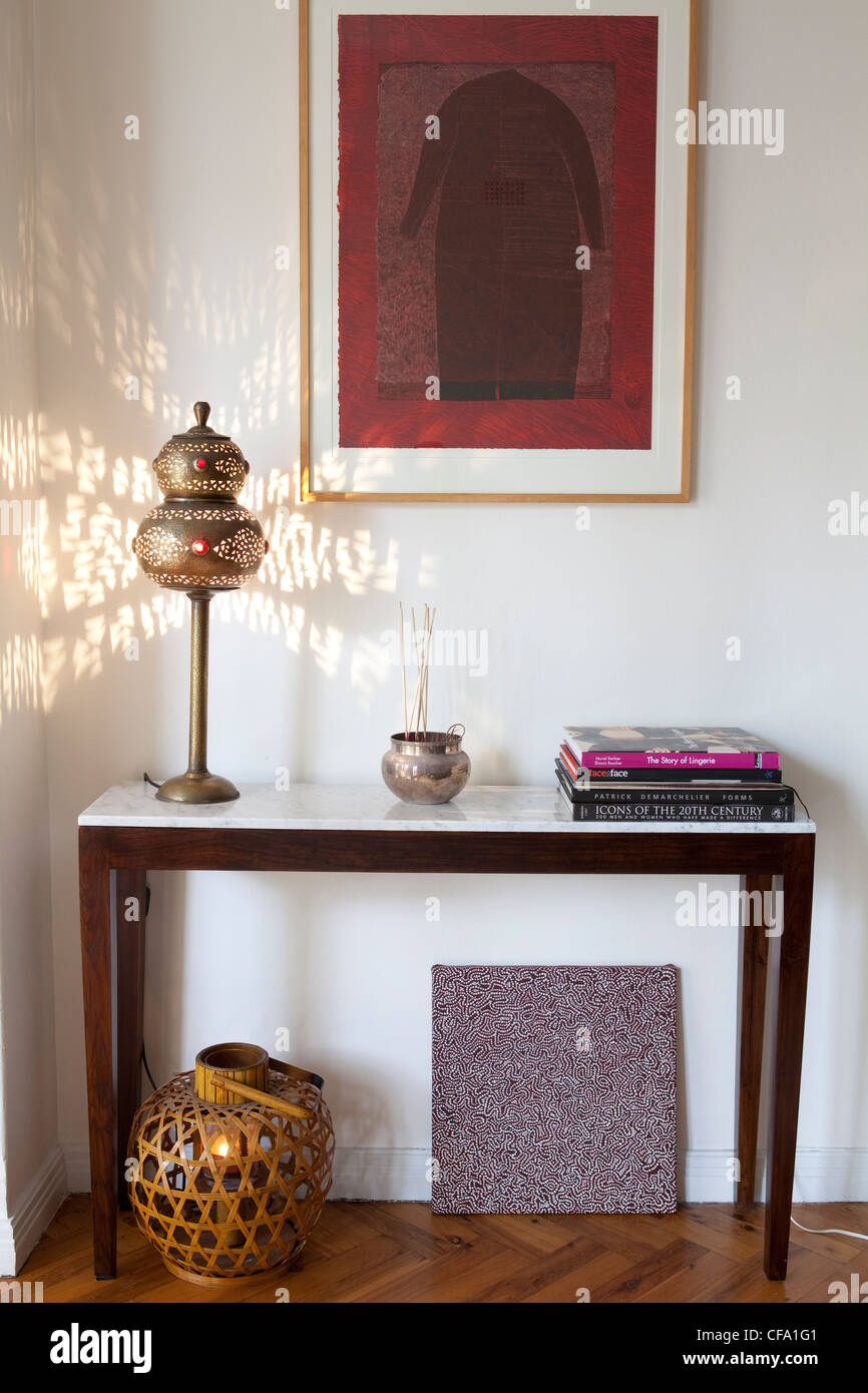 Art Deco Apartment This apartment is in one of Sydneys most prestigious