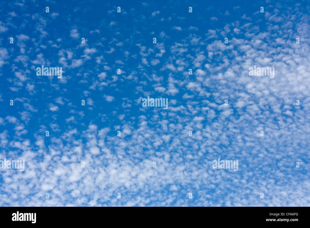 Cloudy blue sky clouds hi-res stock photography and images - Alamy