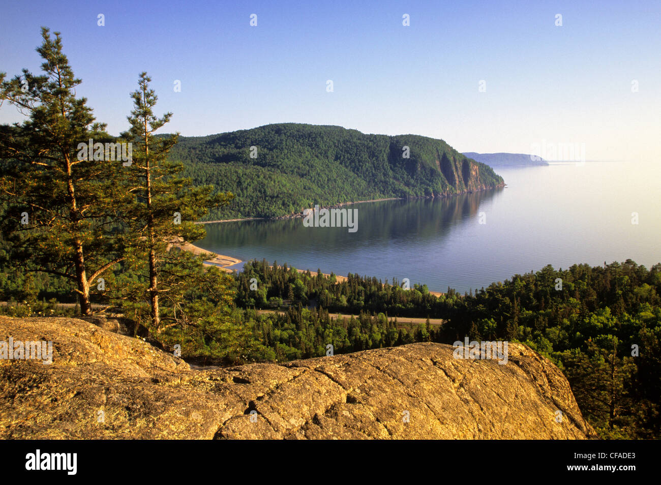 View of Old Woman's Bay at sunset, Lake Superior from atop the Nokomis Trail, Lake Superior Provincial Park, Ontario, Canada. Stock Photo