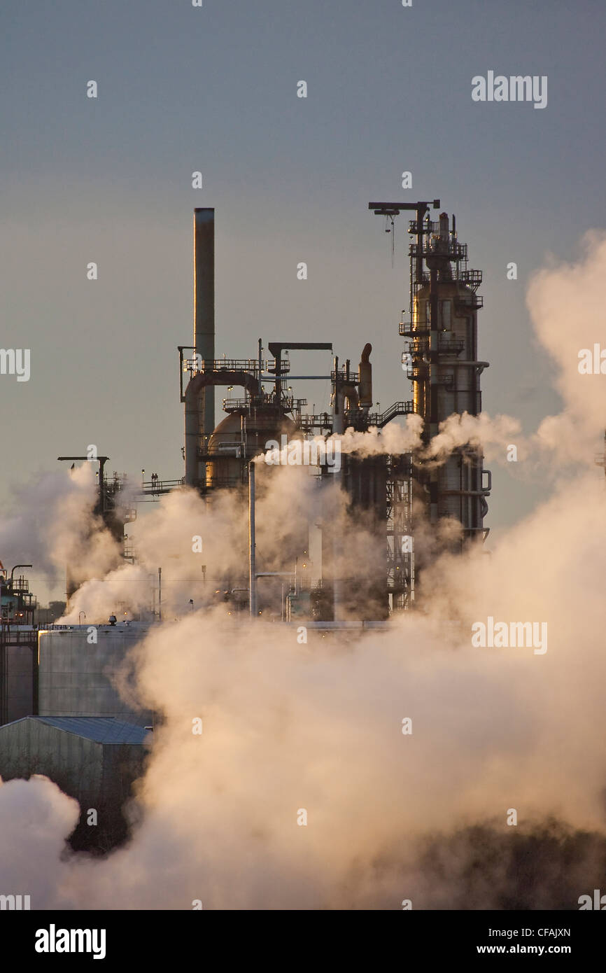 Oil refinery at sunrise, Edmonton, Alberta, Canada Stock Photo Alamy