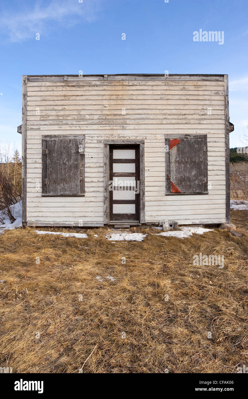 Abandoned home in Cadomin, Alberta, Canada Stock Photo Alamy