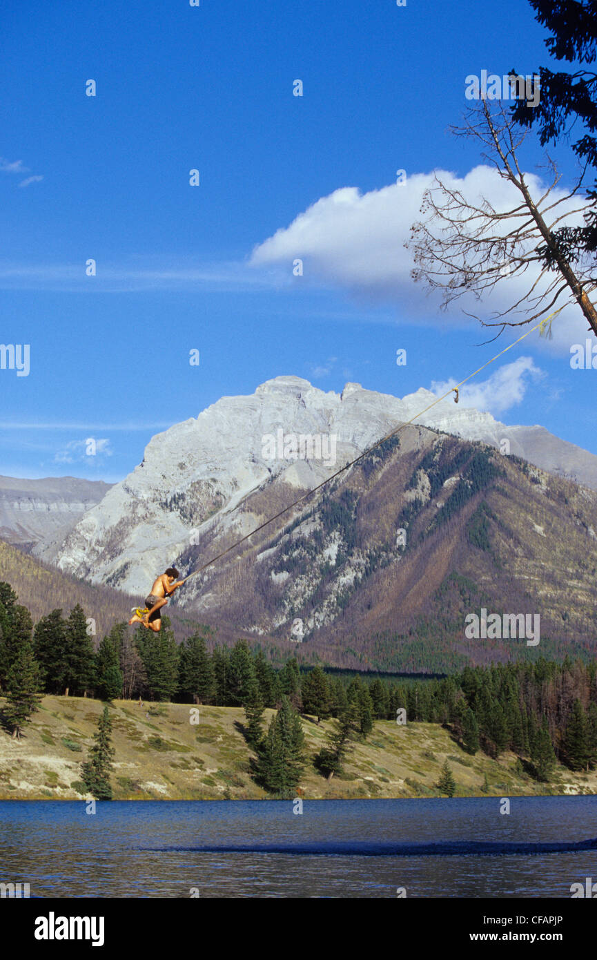 Banff johnson lake trees hi-res stock photography and images - Alamy
