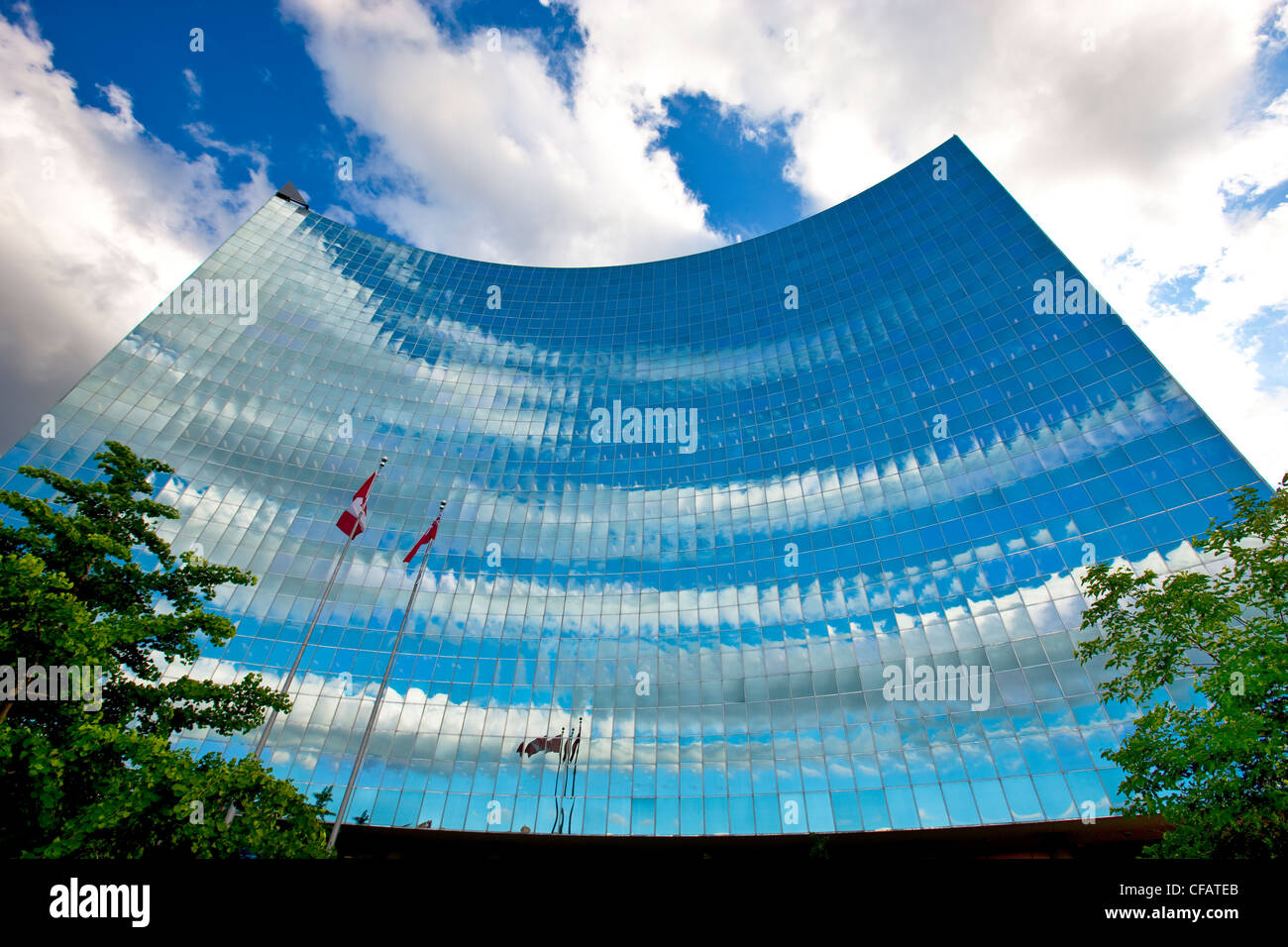 Ontario hydro building hires stock photography and images Alamy