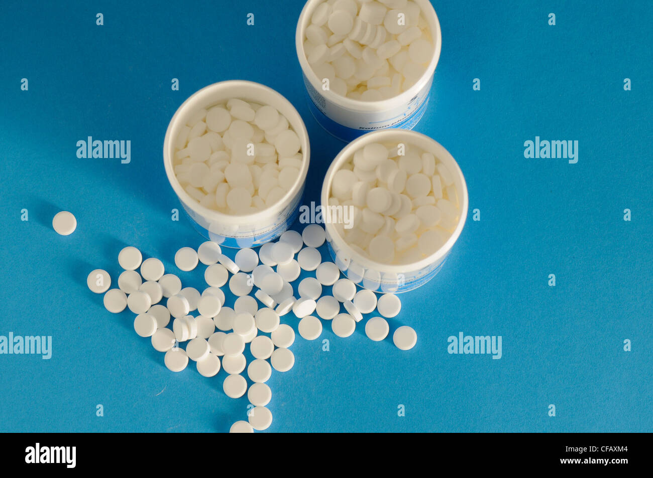 Salt tablets hires stock photography and images Alamy