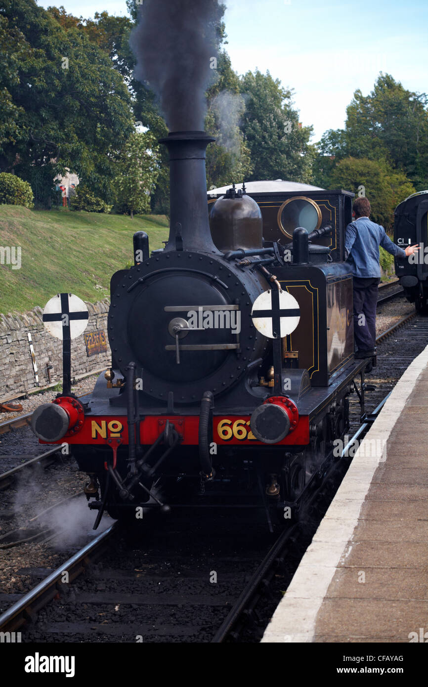 Reversing locomotive hi-res stock photography and images - Alamy