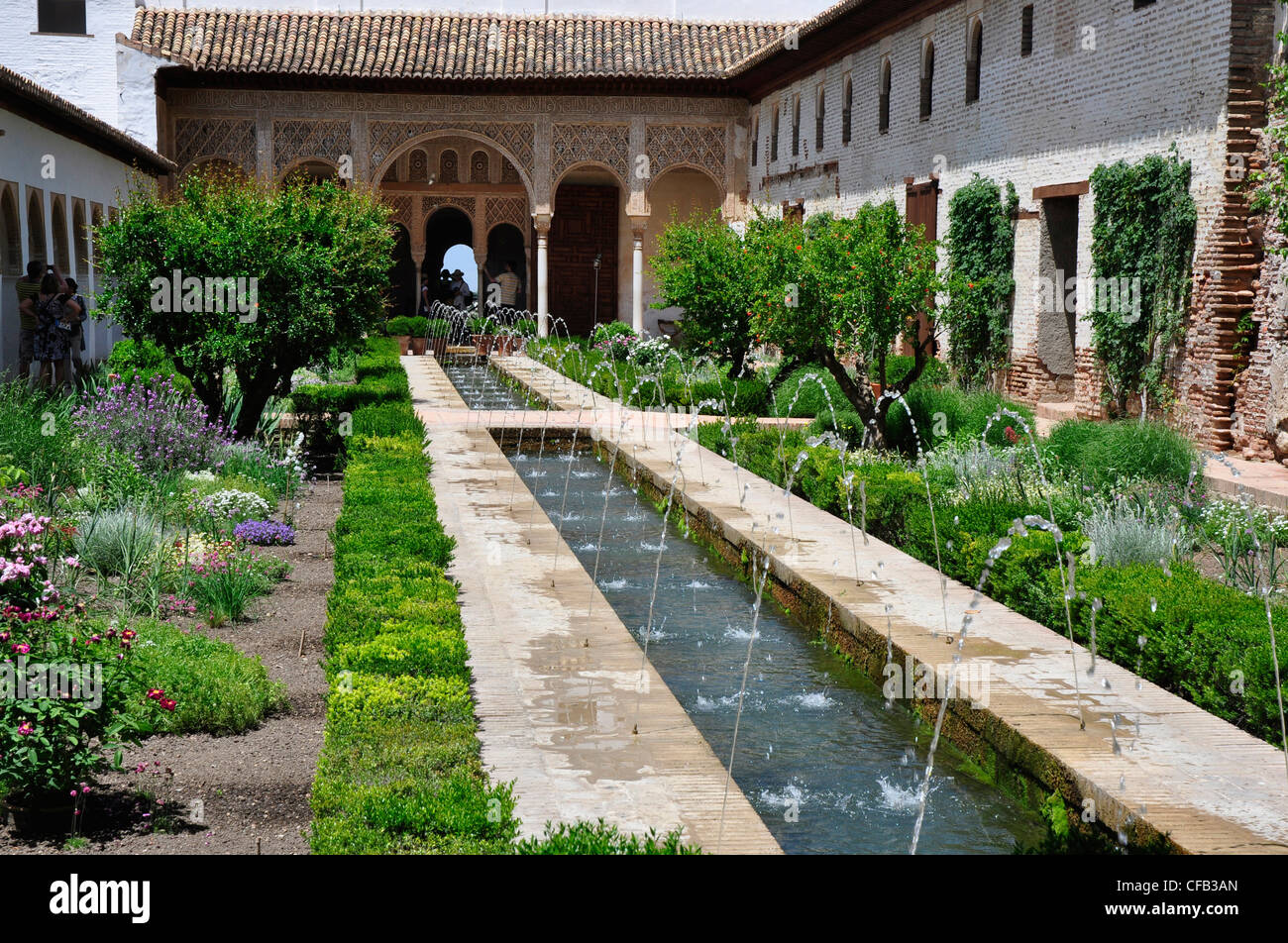 Spain - Andalucia - Granada - water gardens in the Alhambra Palace Stock Photo