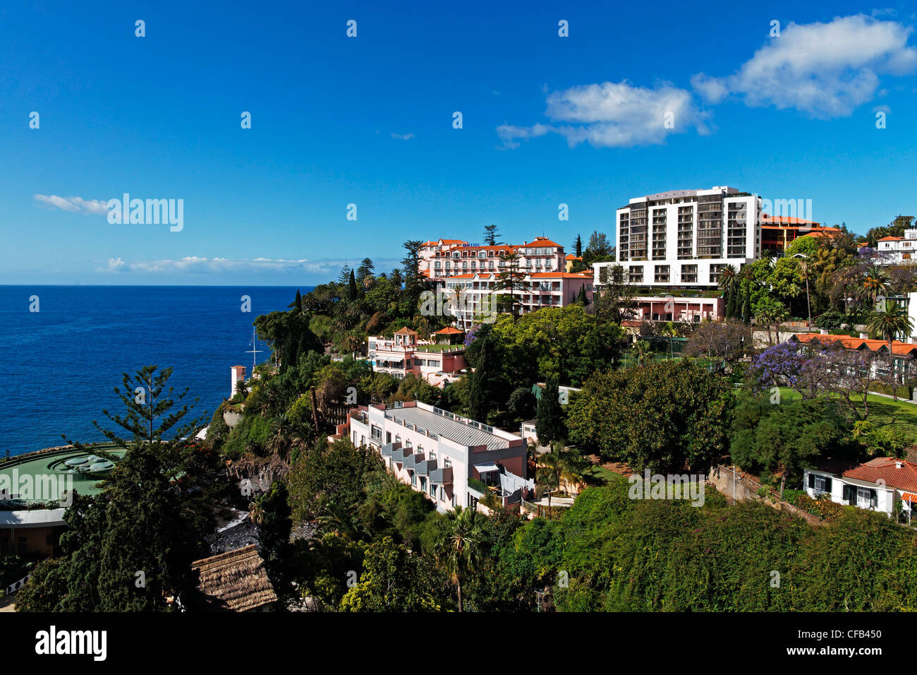 Europe, Portugal, Republica Portuguesa, Madeira, Funchal, Rua Carvalho Araujo, hotel arrangement, REIDS, tourism, building, cons Stock Photo