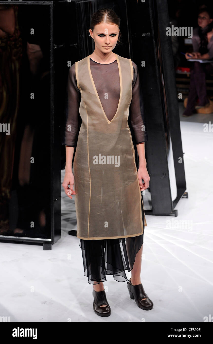 [WW38281] Aganovich | Coat