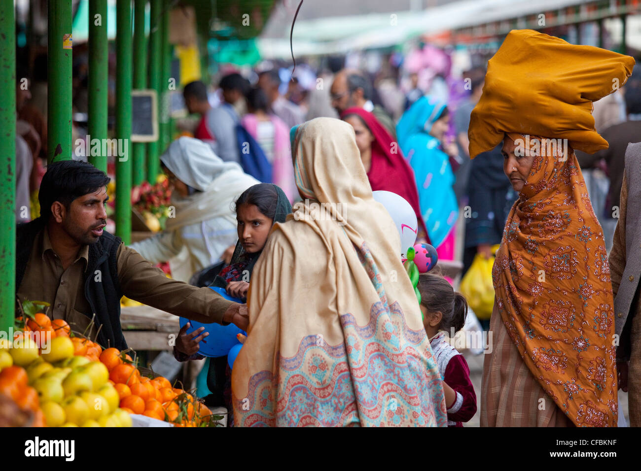Sunday Market, Islamabad, Pakistan Stock Photo Alamy