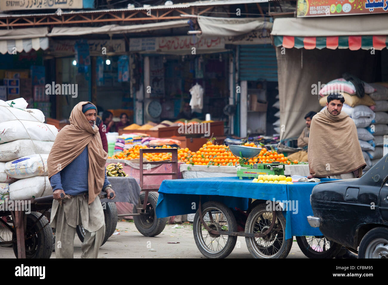 Market in Rawalpindi, Pakistan Stock Photo Alamy