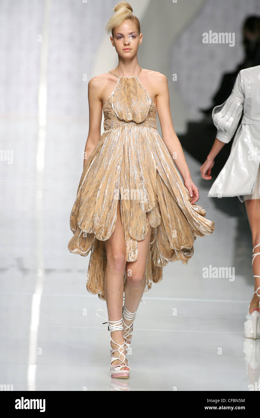 Uneven Hem Spring Formal Dresses