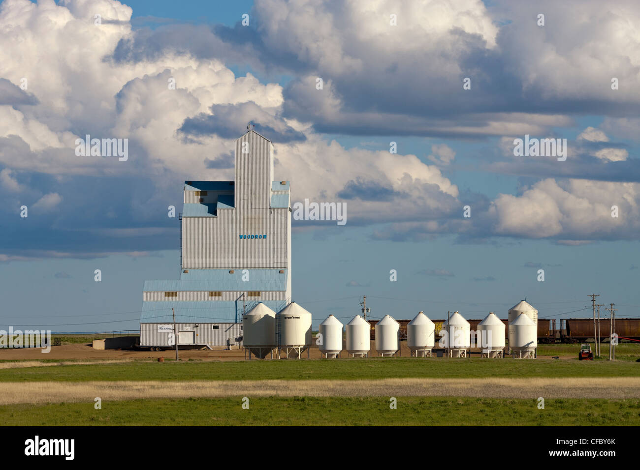 Grain elevator in Woodrow, Saskatchewan, Canada Stock Photo Alamy
