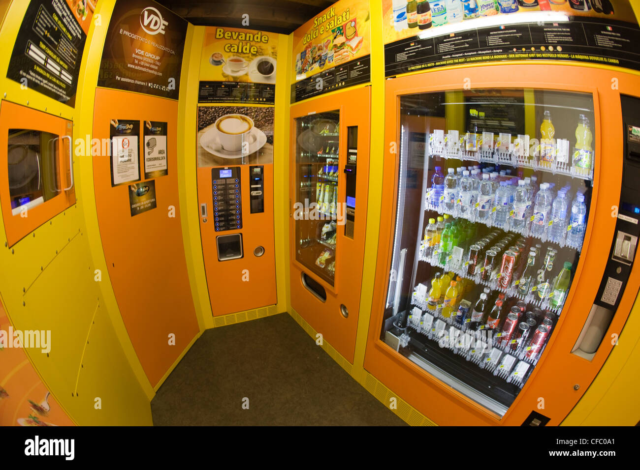 Fully automated vending shop in Italy Stock Photo Alamy