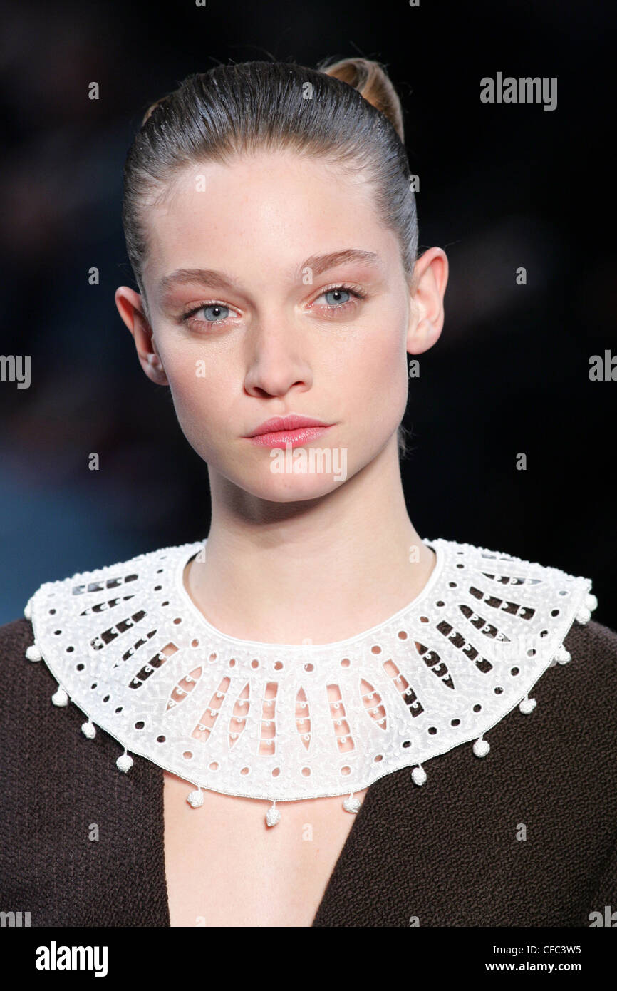 White lace collar Stock Photo - Alamy