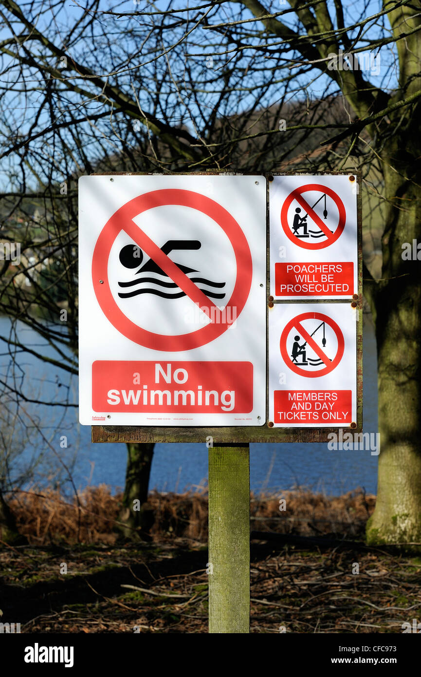 no swimmimg sign ladybower reservoir derbyshire england uk Stock Photo