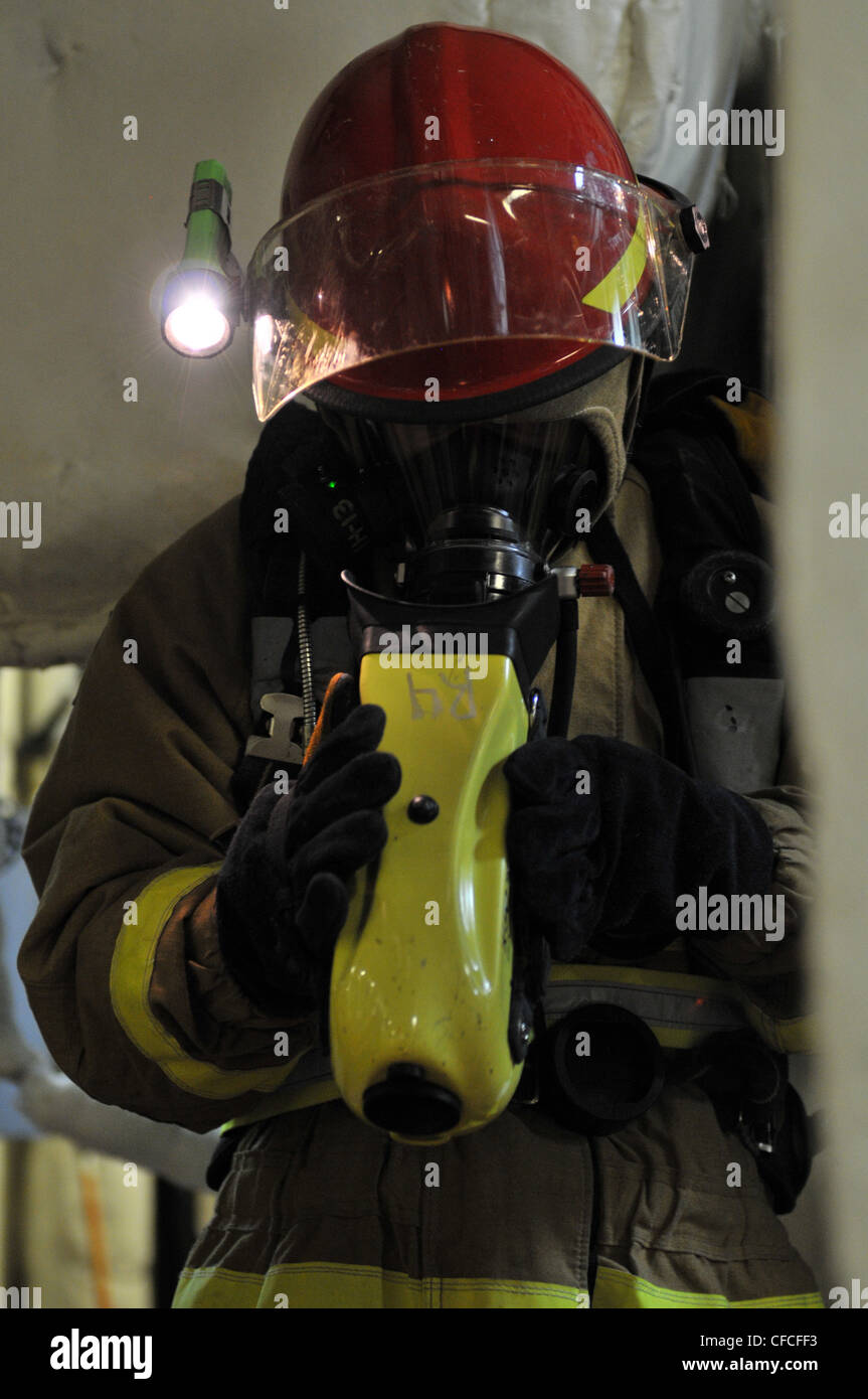 Basic damage control hi-res stock photography and images - Alamy