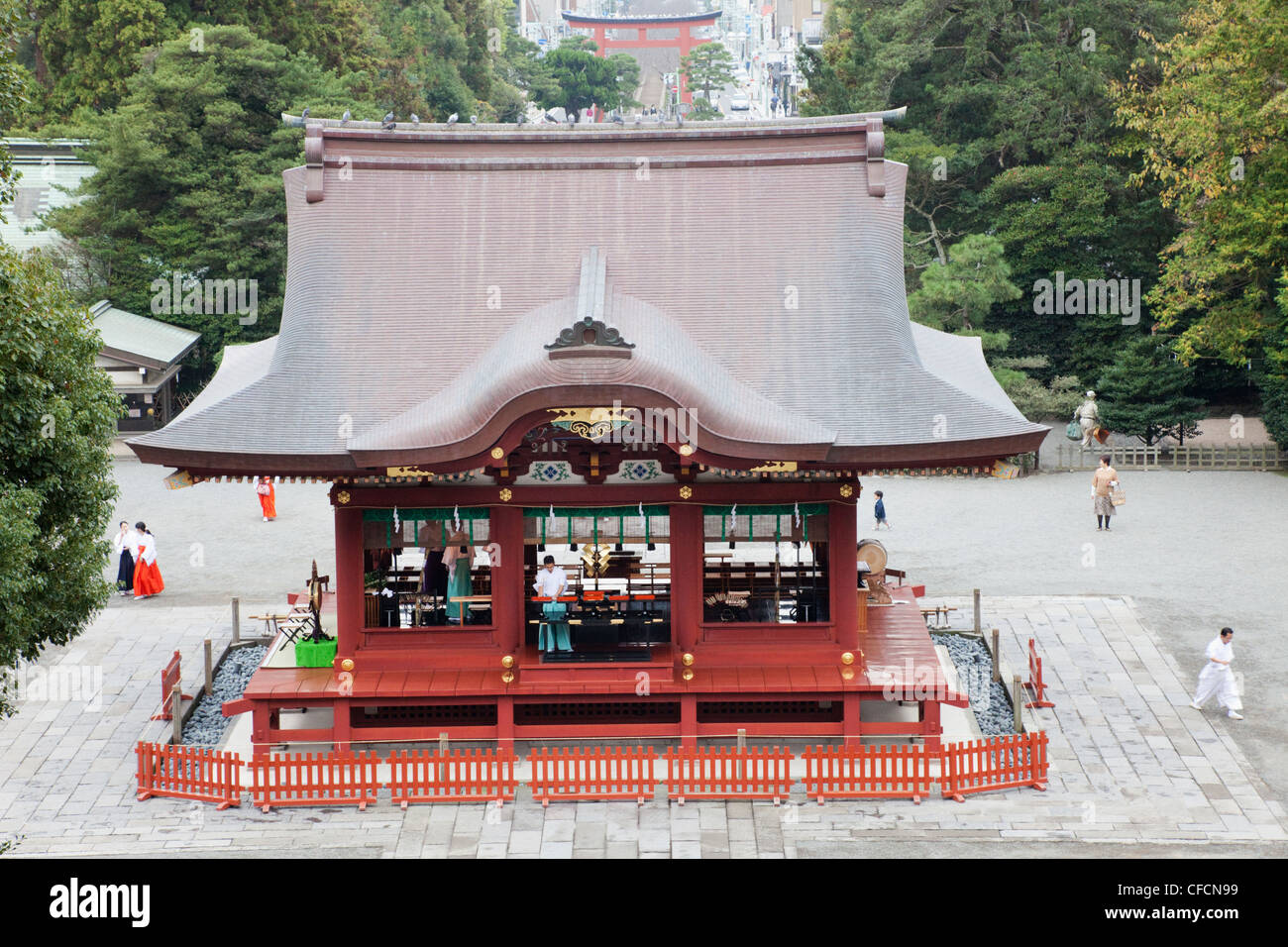 Japan Tokyo Kamakura Tsurugaoka Hachiman Shrine The Lower japan-tokyo-kamakura-tsurugaoka-hachiman-shrine-the-lower