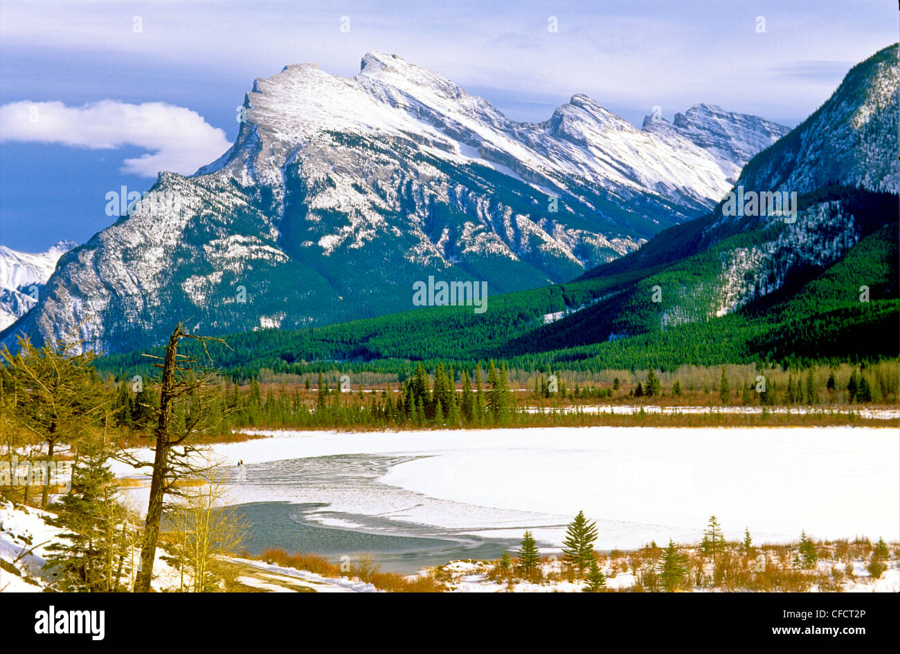 Mount rundel hi-res stock photography and images - Alamy