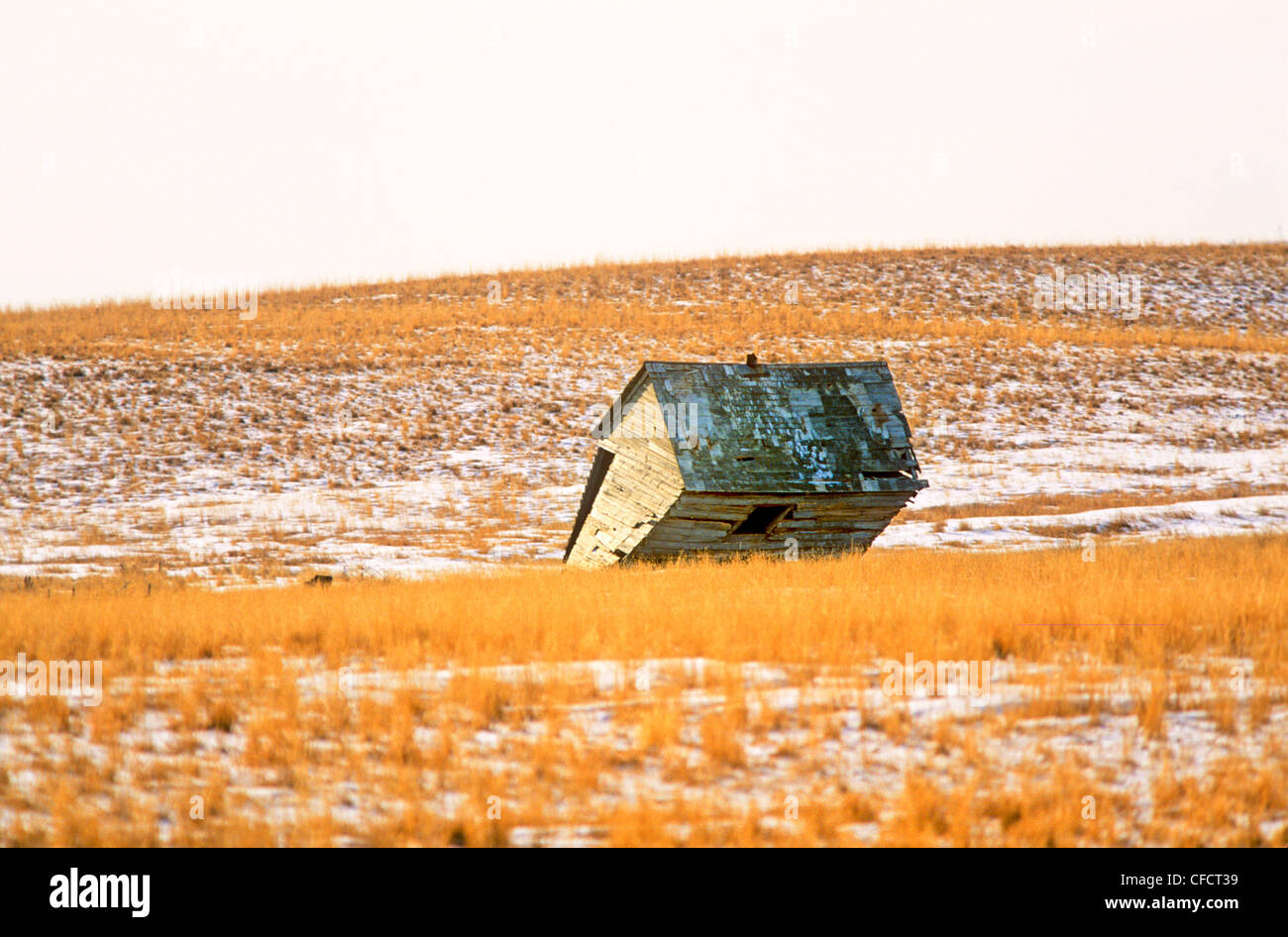 Old abandonded wind blown barn, Hanna, Alberta, Canada Stock Photo