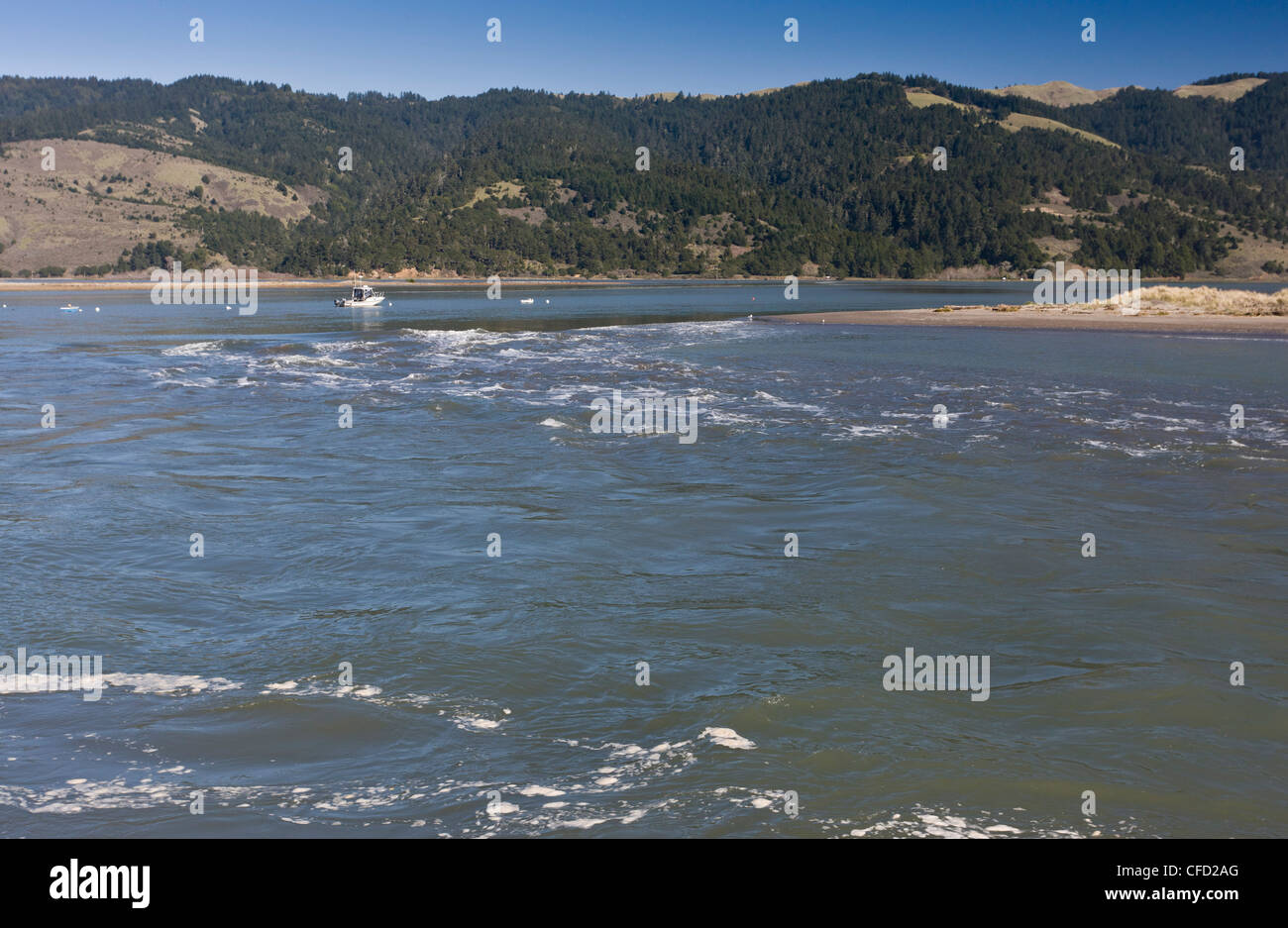 Tide ebbing in Bolinas Bay. Large lagoon/natural harbour on the San Andreas Fault, Marin county; California, USA Stock Photo