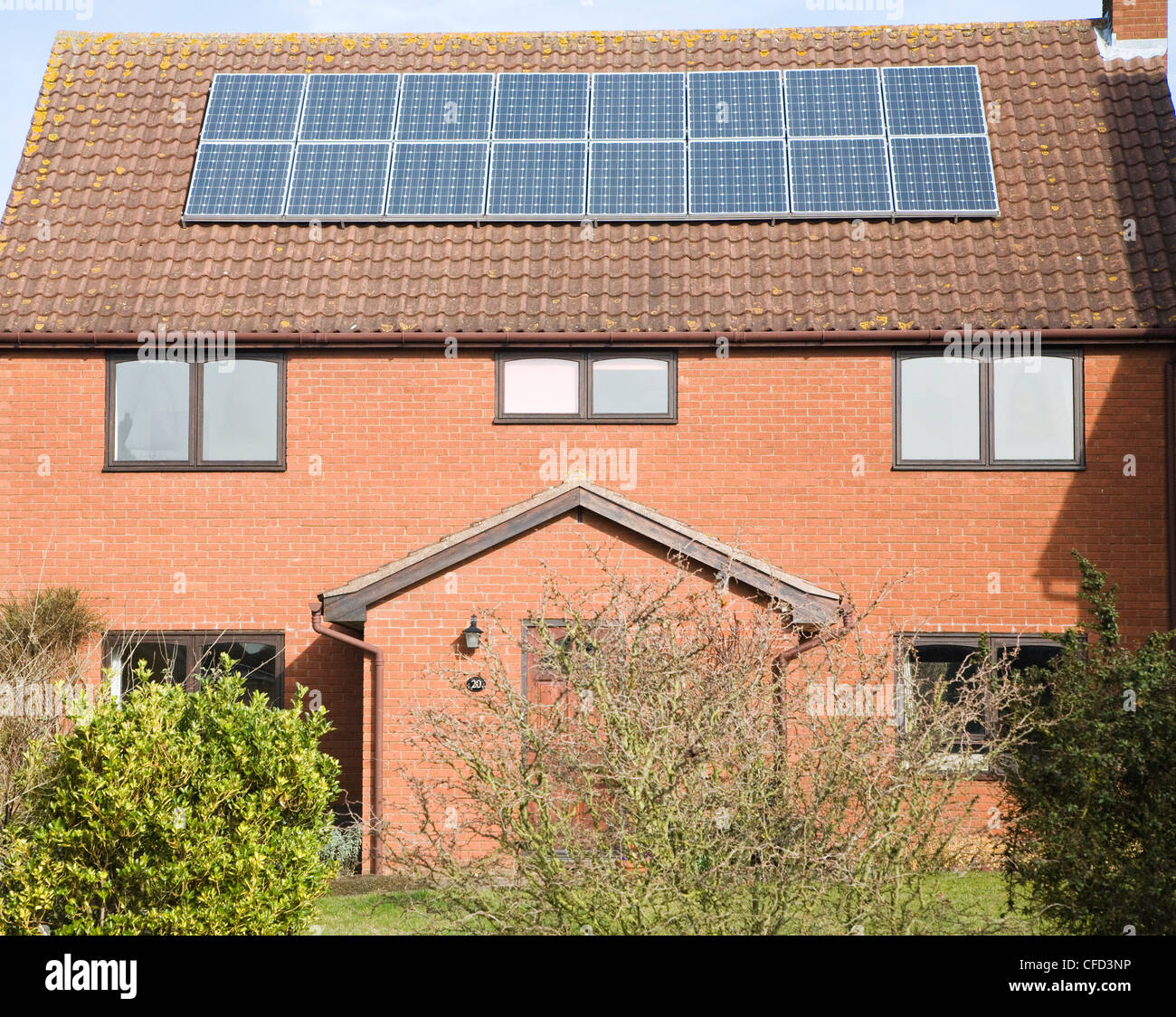 Domestic solar panels uk hires stock photography and images Alamy