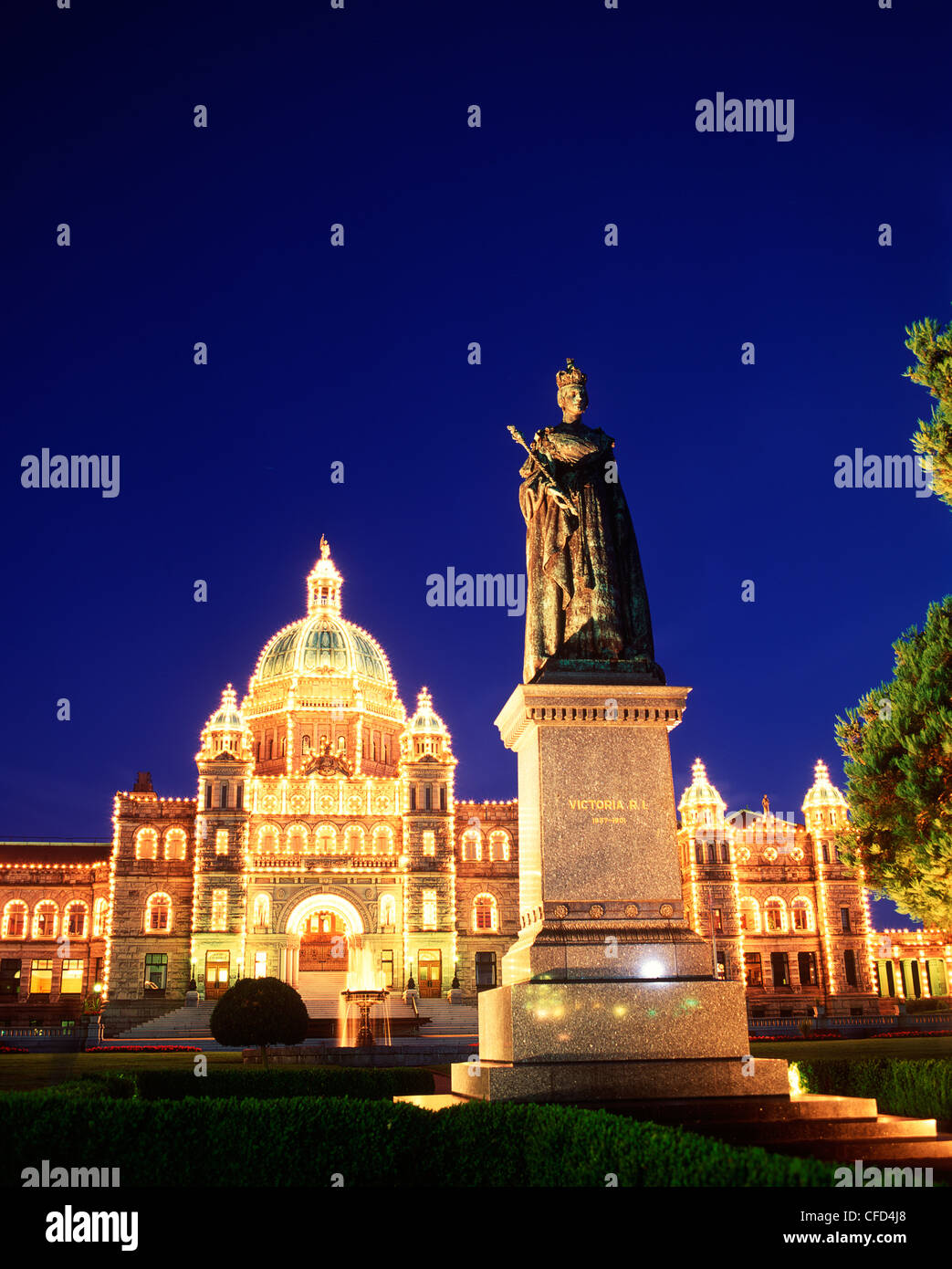 Parliament Buildings at night with Queen Victoria Statue, Victoria