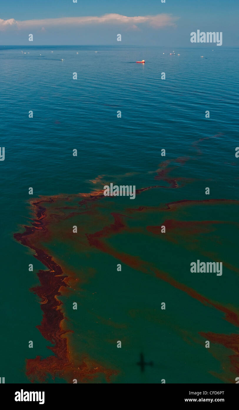Oil spill Ocean GeorgiStrait  British Stock Photo