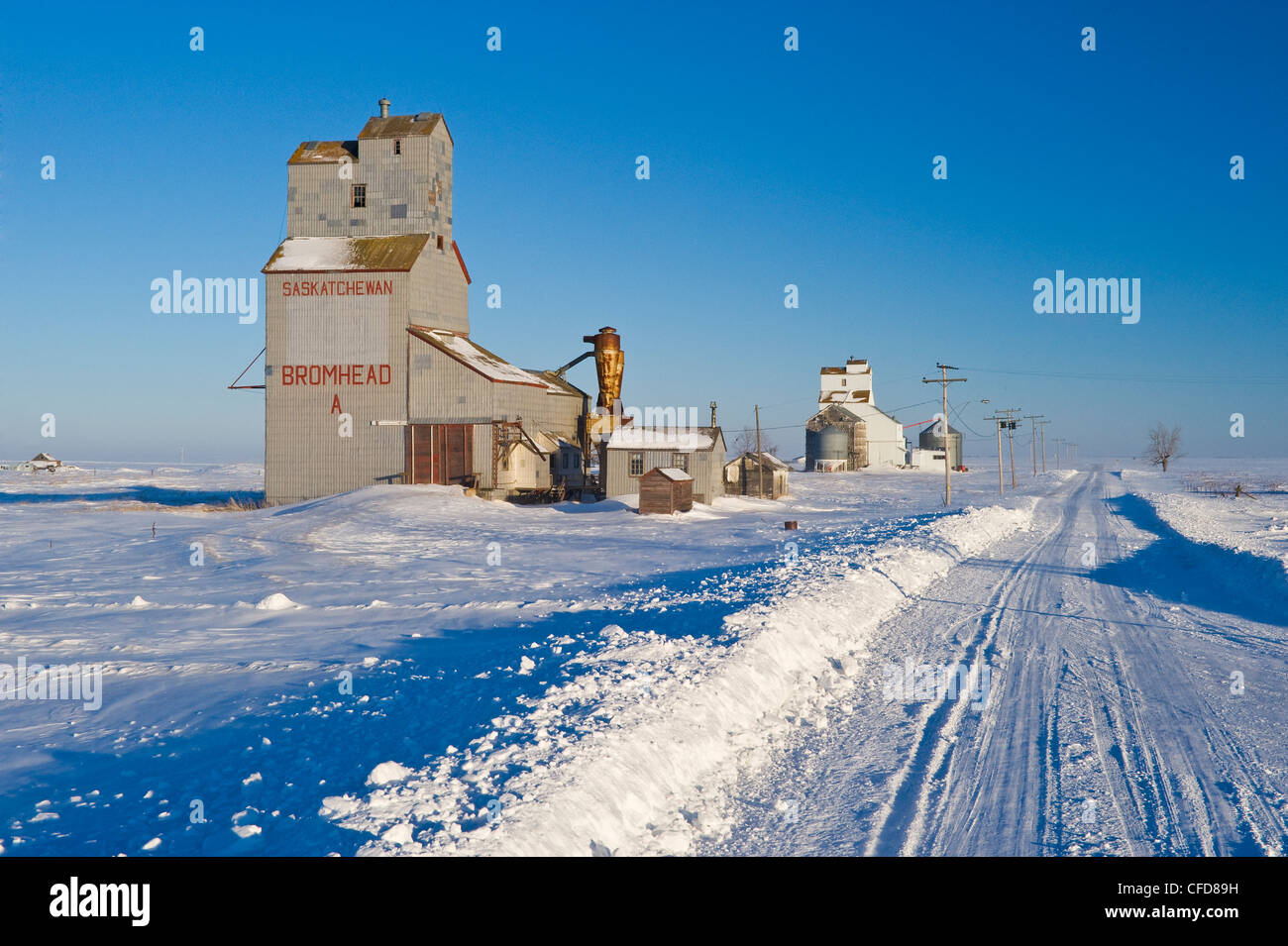 Grain elevators, Bromhead, Saskatchewan, Canada Stock Photo Alamy