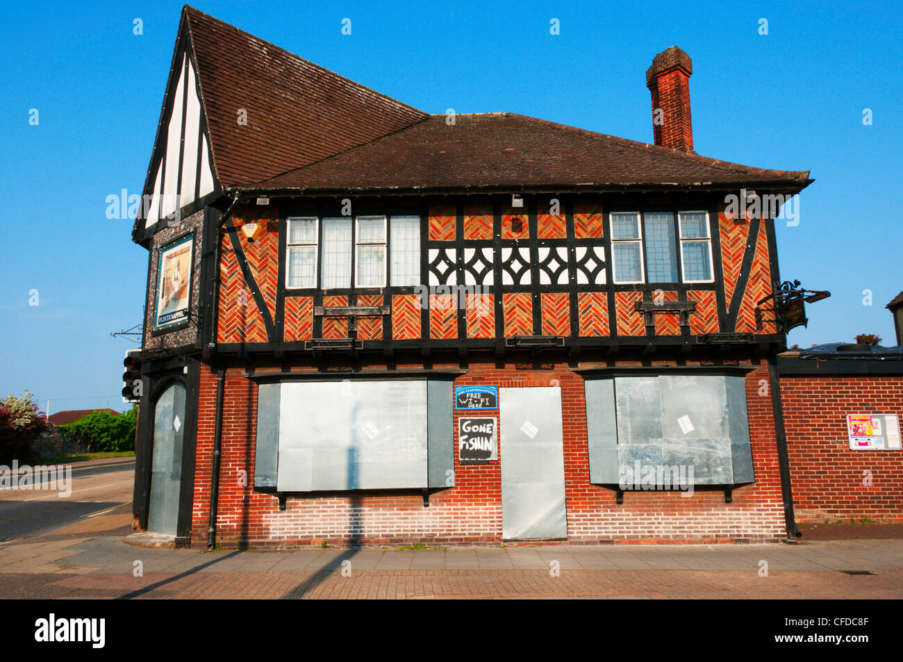 The closed Flintknappers pub in the market place at Brandon, Suffolk. Stock Photo